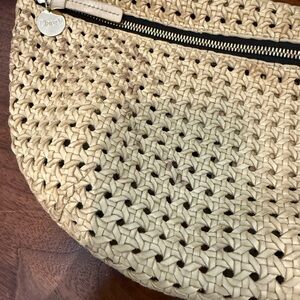 Chic Clare V Beige Woven Crossbody Bag